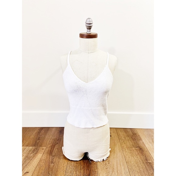 CYBER SALE🕊️urban outfitters Abigail White Fuzzy Knit Crop Top Tank - Picture 1 of 9